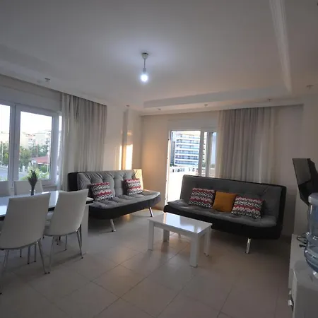 Mimoza Apartament *